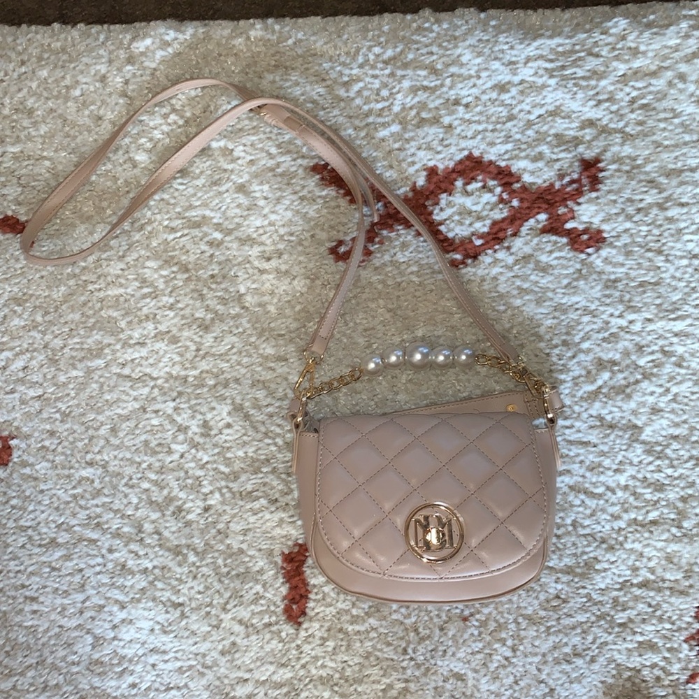 Badgley Mischka- Taupe Pearl Purse W/ Crossbody- 8”X 5”